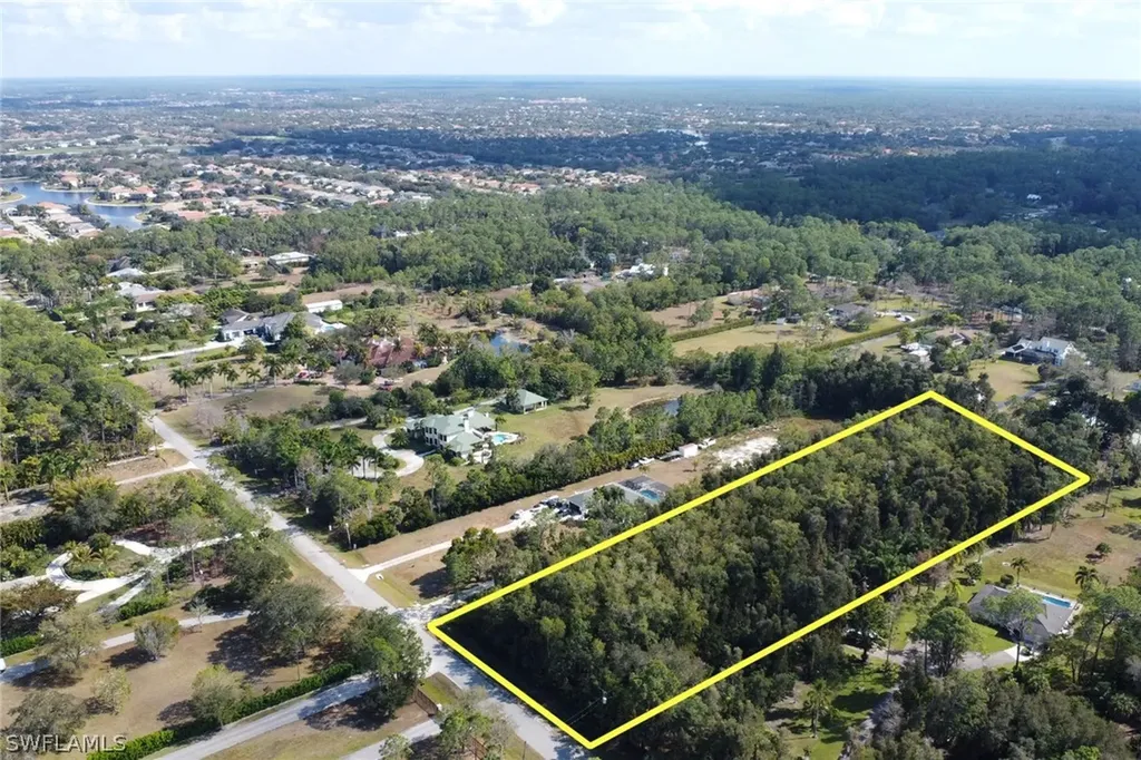 Spanish Oaks Lane Naples FL 34119