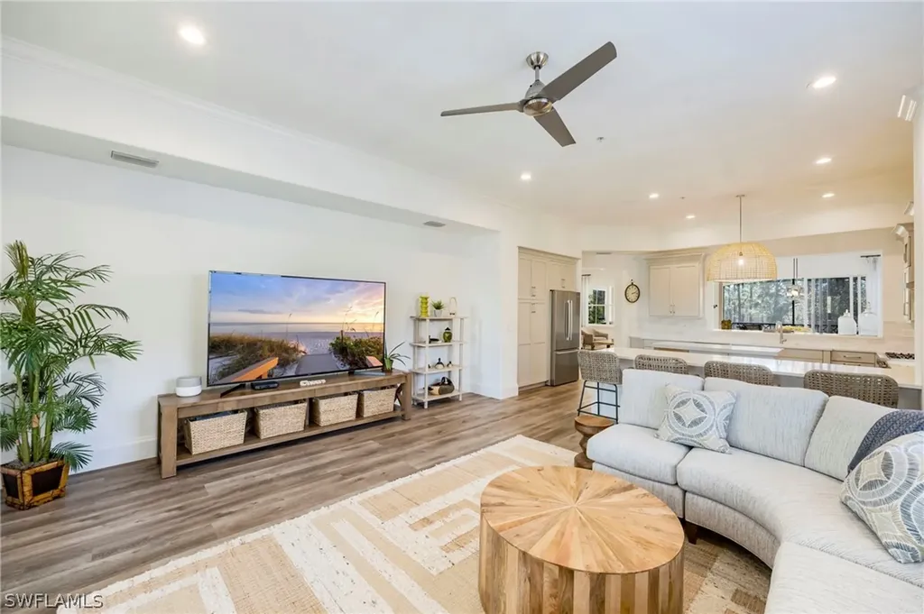 2870 Castillo Court Naples FL 34109