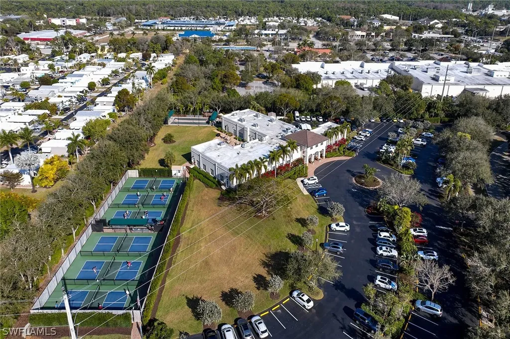 3480 Fiddlehead Court Bonita Springs FL 34134