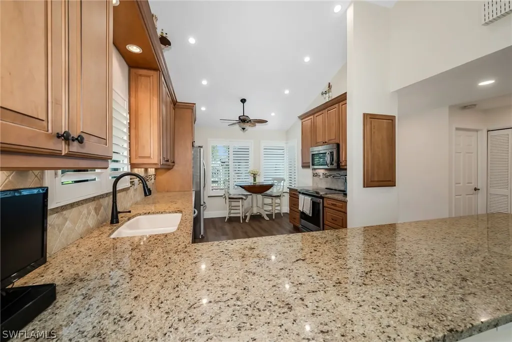 109 Bears Paw Trail Naples FL 34105