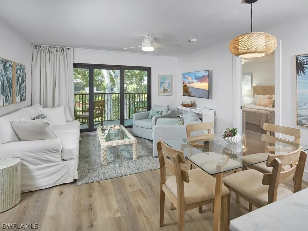600 Neapolitan Way Naples FL 34103