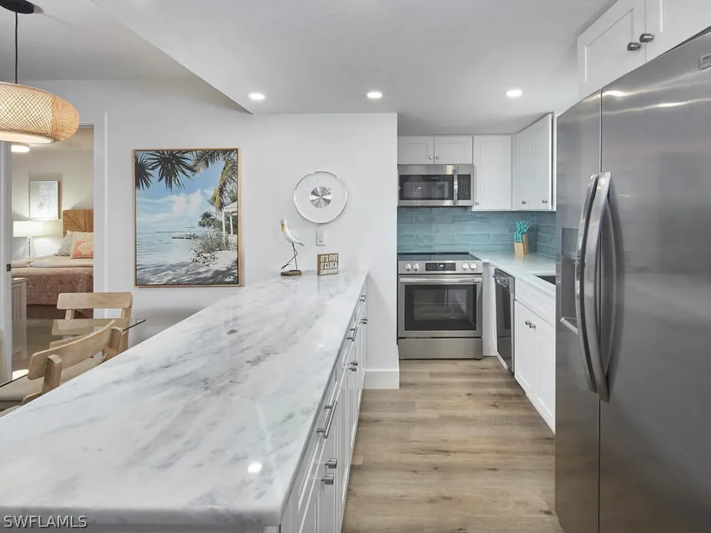 600 Neapolitan Way Naples FL 34103