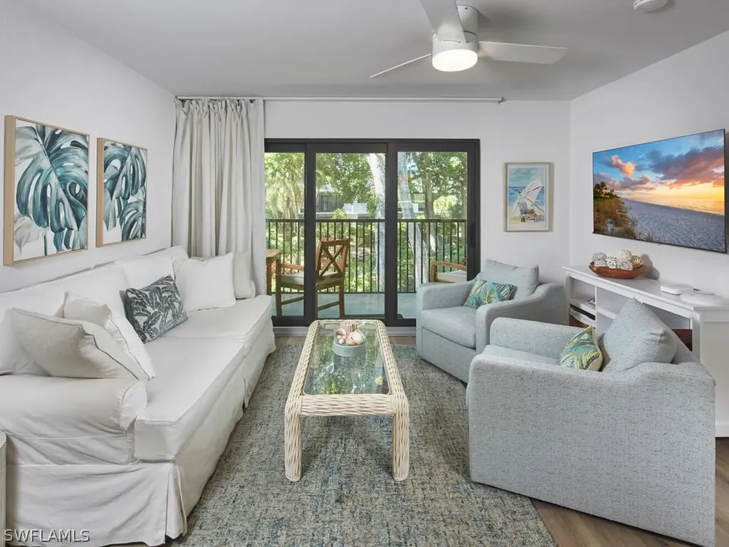 600 Neapolitan Way Naples FL 34103