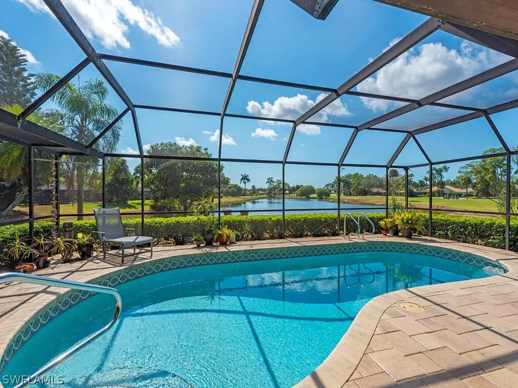 105 Cherry Hill Court Naples FL 34113