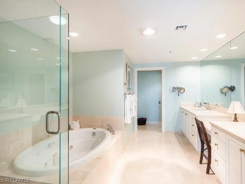 3971 Gulf Shore Boulevard N. Naples FL 34103