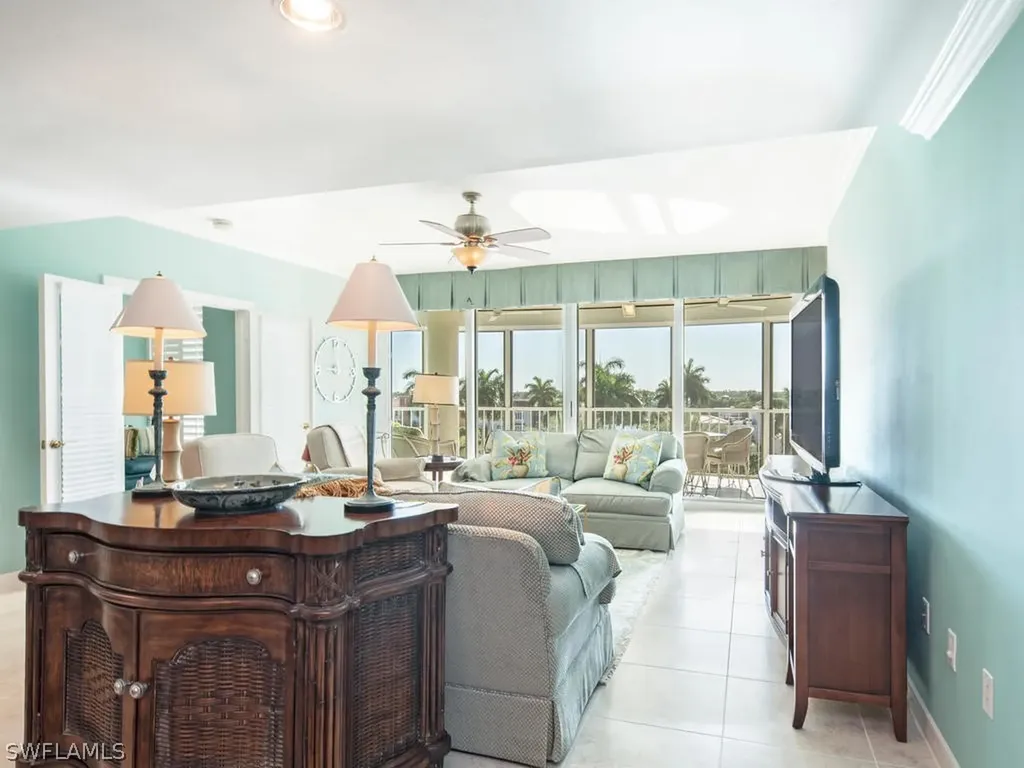 3971 Gulf Shore Boulevard N. Naples FL 34103