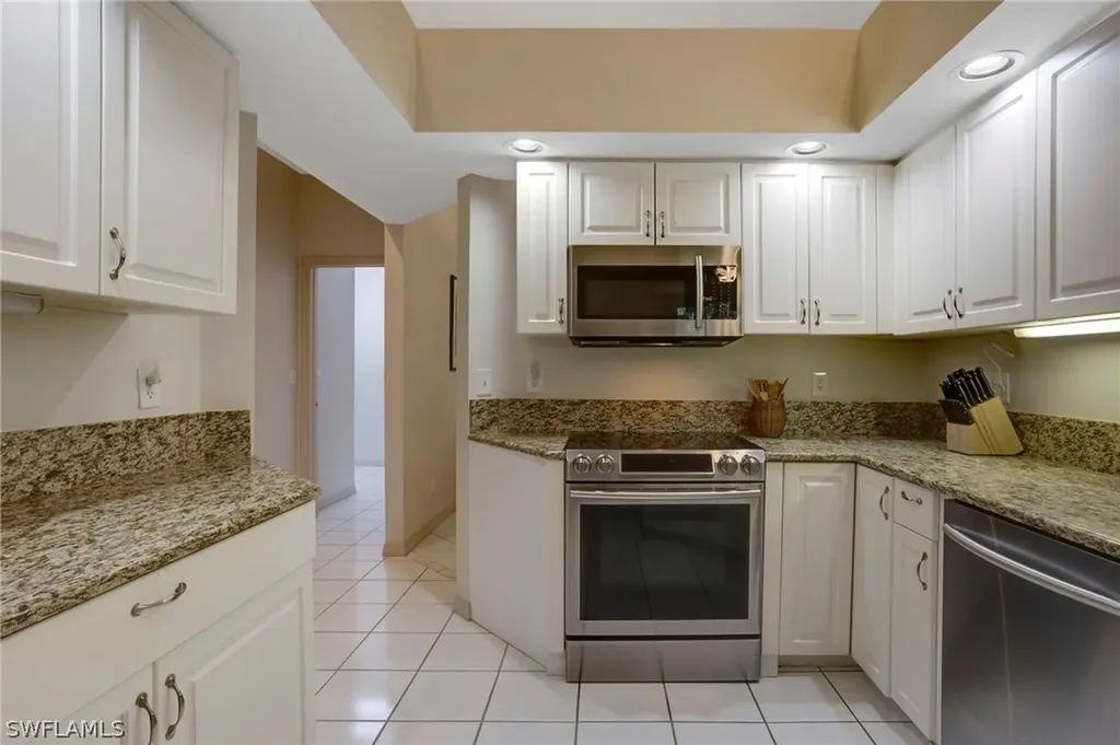 15206 Storrington Place Naples FL 34110