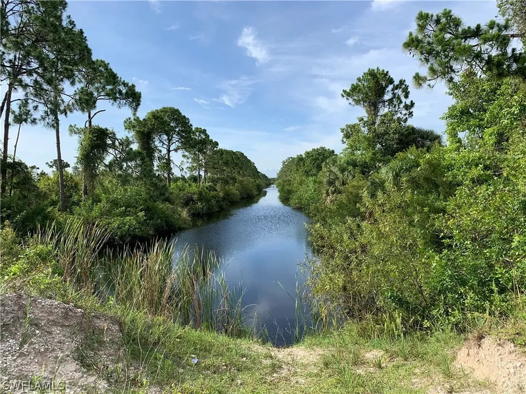 3728 Burnt Store Road N Cape Coral FL 33993