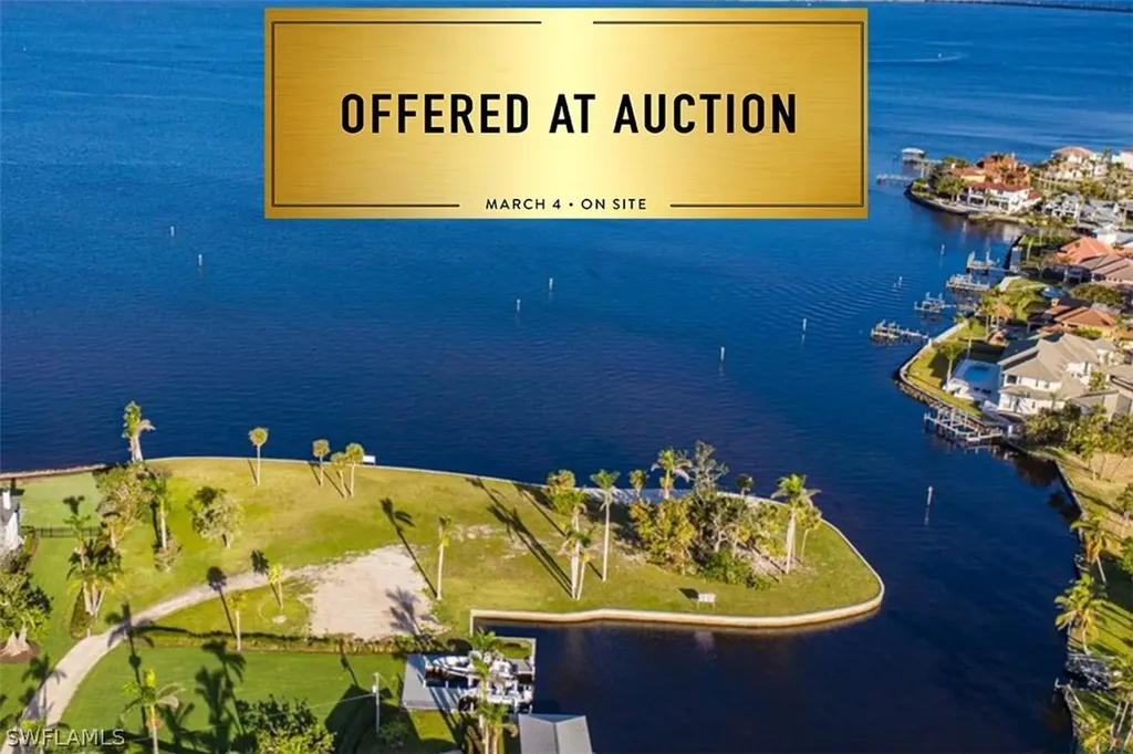 900 Robalo Drive Fort Myers FL 33919