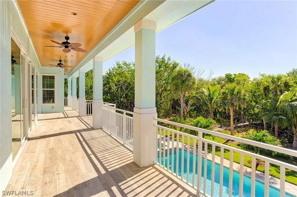 2411 Blue Crab Court Sanibel FL 33957
