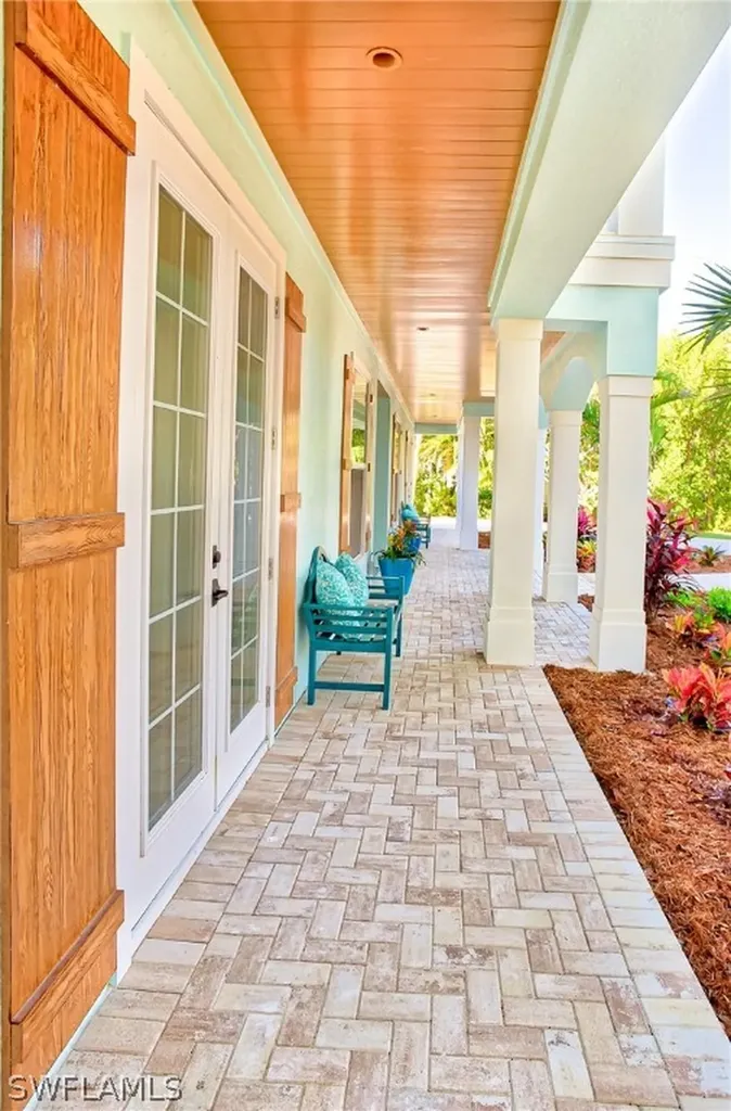 2411 Blue Crab Court Sanibel FL 33957