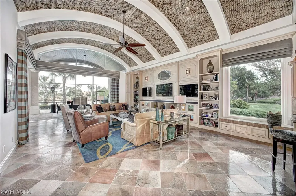11515 Peregrine Court Naples FL 34120