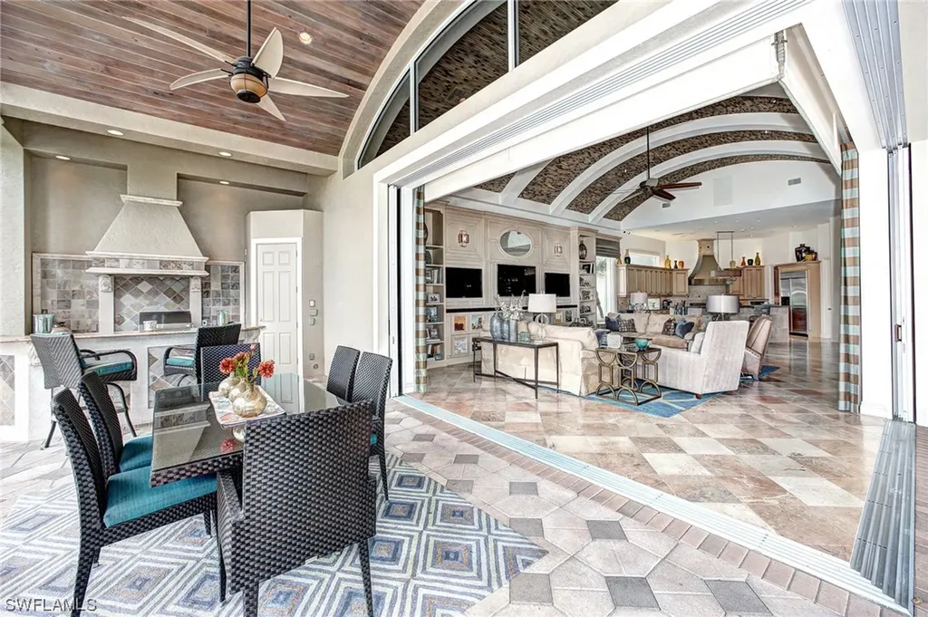 11515 Peregrine Court Naples FL 34120