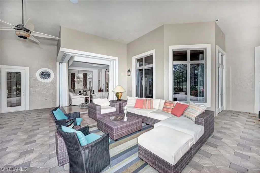 11515 Peregrine Court Naples FL 34120