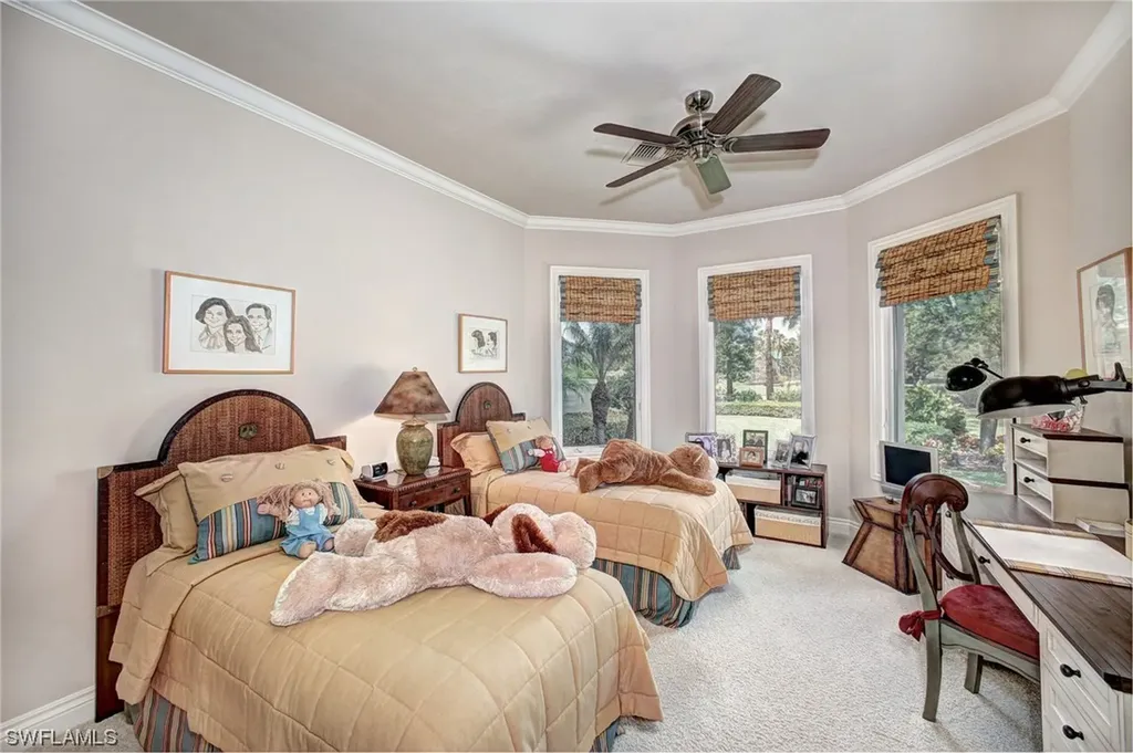 11515 Peregrine Court Naples FL 34120