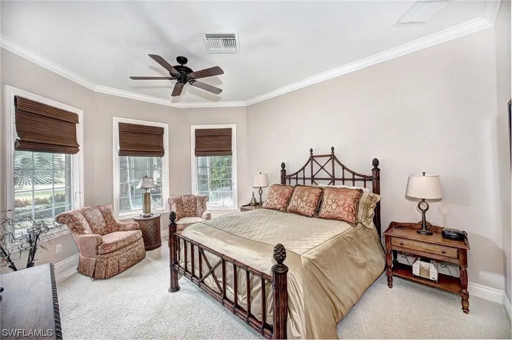 11515 Peregrine Court Naples FL 34120