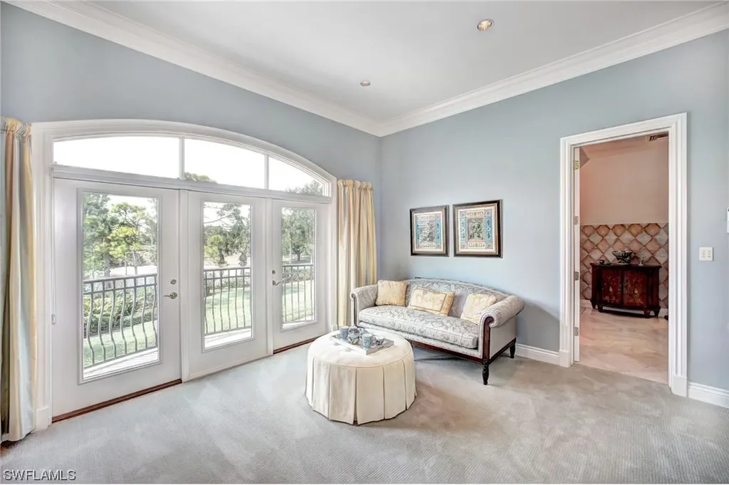 11515 Peregrine Court Naples FL 34120