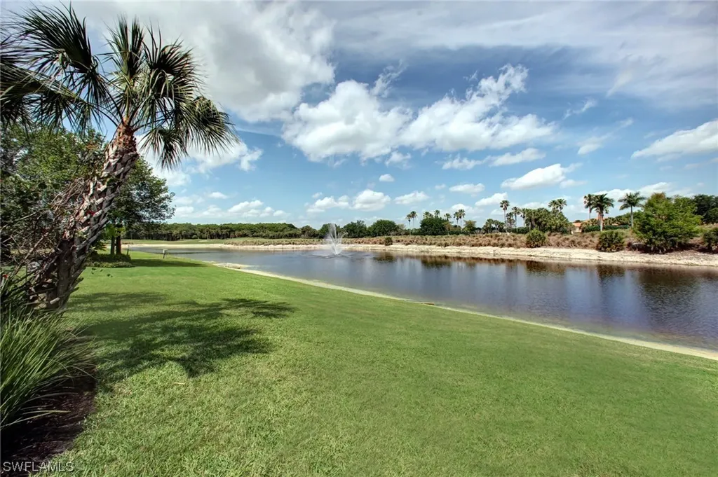 11515 Peregrine Court Naples FL 34120