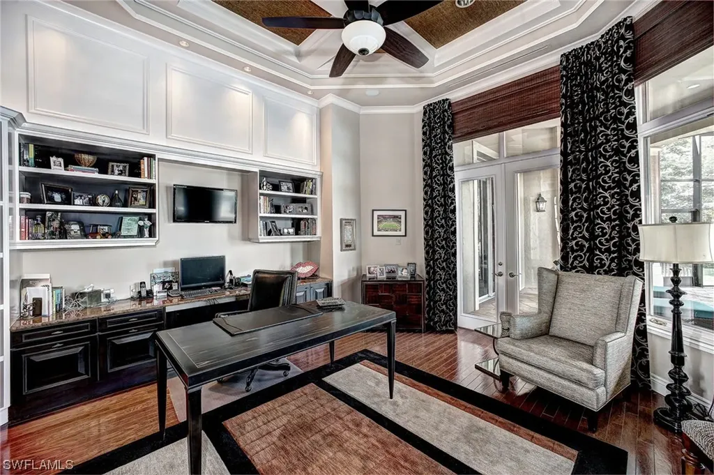 11515 Peregrine Court Naples FL 34120