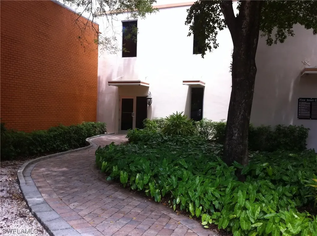 2401 1st Street Fort Myers FL 33901