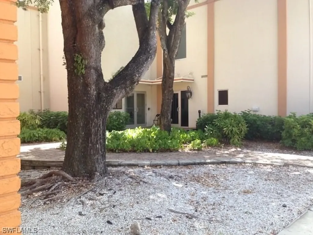 2401 1st Street Fort Myers FL 33901