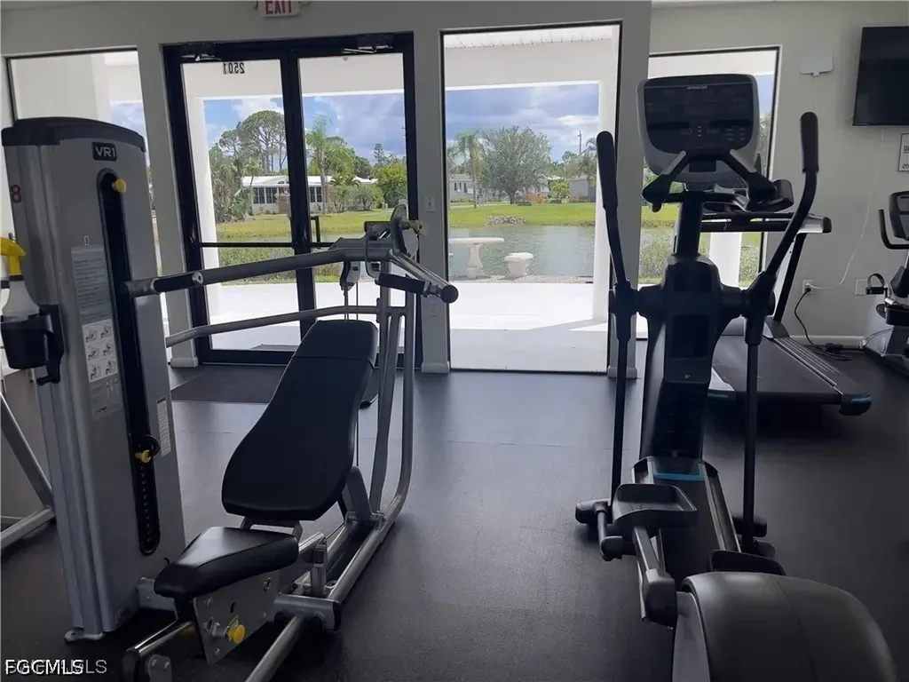 5524 Sir Walter Way North Fort Myers FL 33917