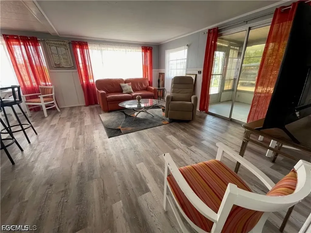 5524 Sir Walter Way North Fort Myers FL 33917