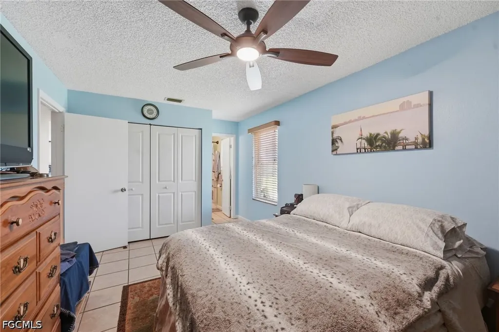 2303 NE 23rd Avenue Cape Coral FL 33909