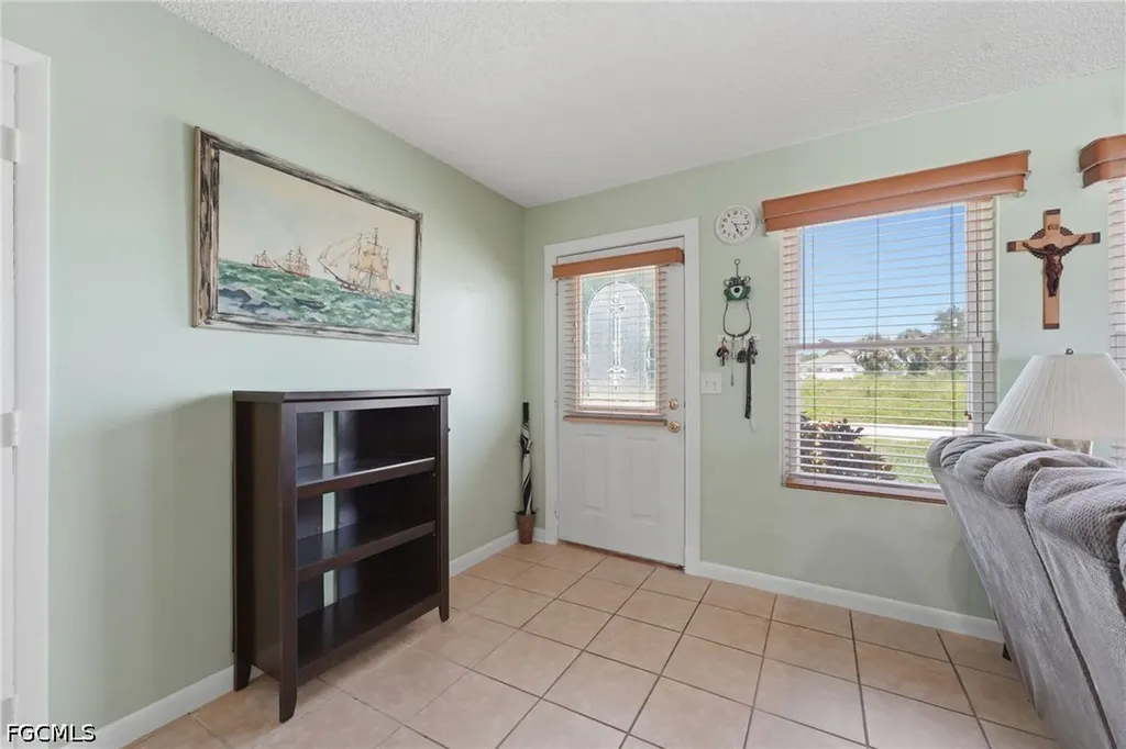 2303 NE 23rd Avenue Cape Coral FL 33909