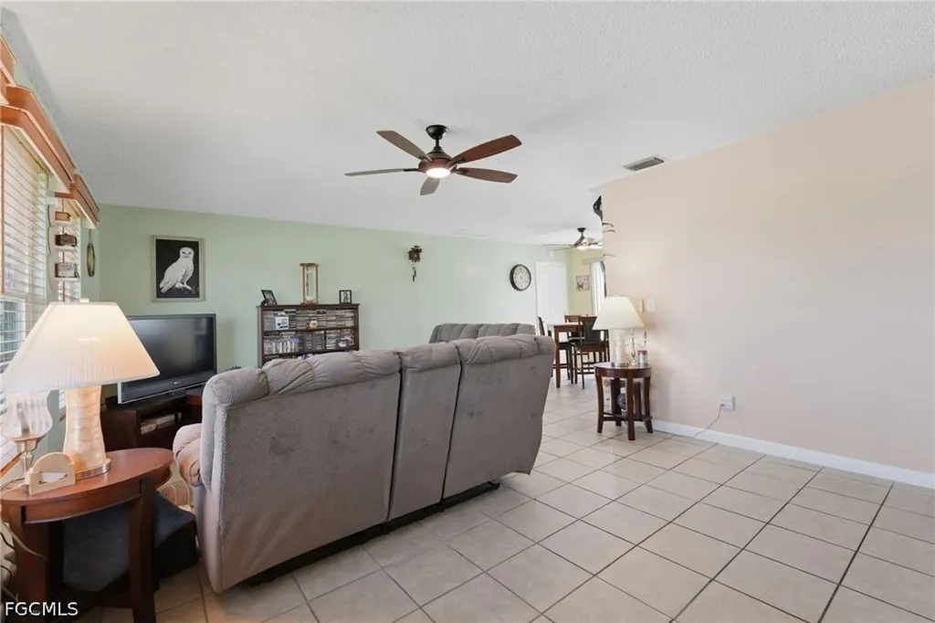 2303 NE 23rd Avenue Cape Coral FL 33909