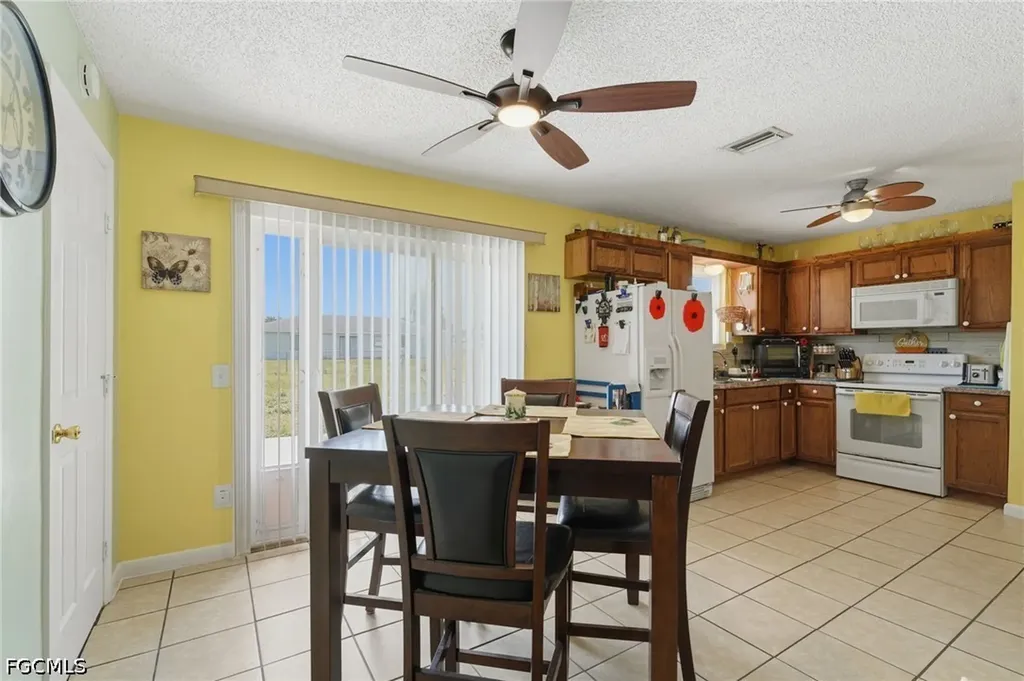 2303 NE 23rd Avenue Cape Coral FL 33909
