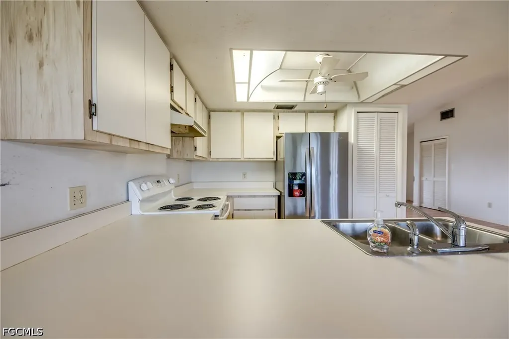 3810 SW 7th Avenue Cape Coral FL 33914