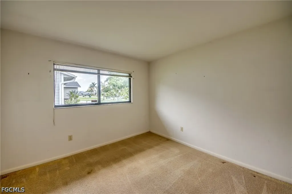 3810 SW 7th Avenue Cape Coral FL 33914