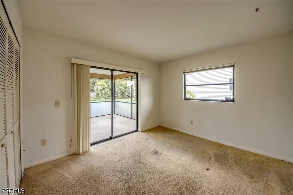 3810 SW 7th Avenue Cape Coral FL 33914