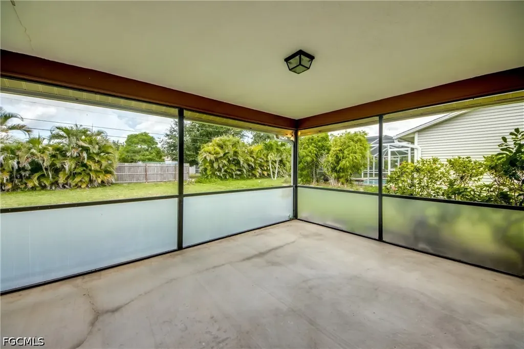 3810 SW 7th Avenue Cape Coral FL 33914