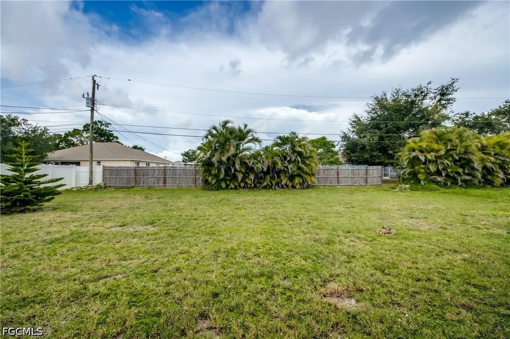 3810 SW 7th Avenue Cape Coral FL 33914