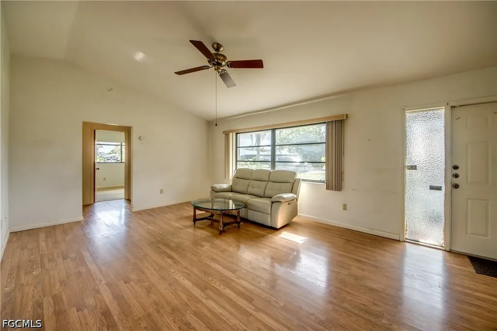 3810 SW 7th Avenue Cape Coral FL 33914