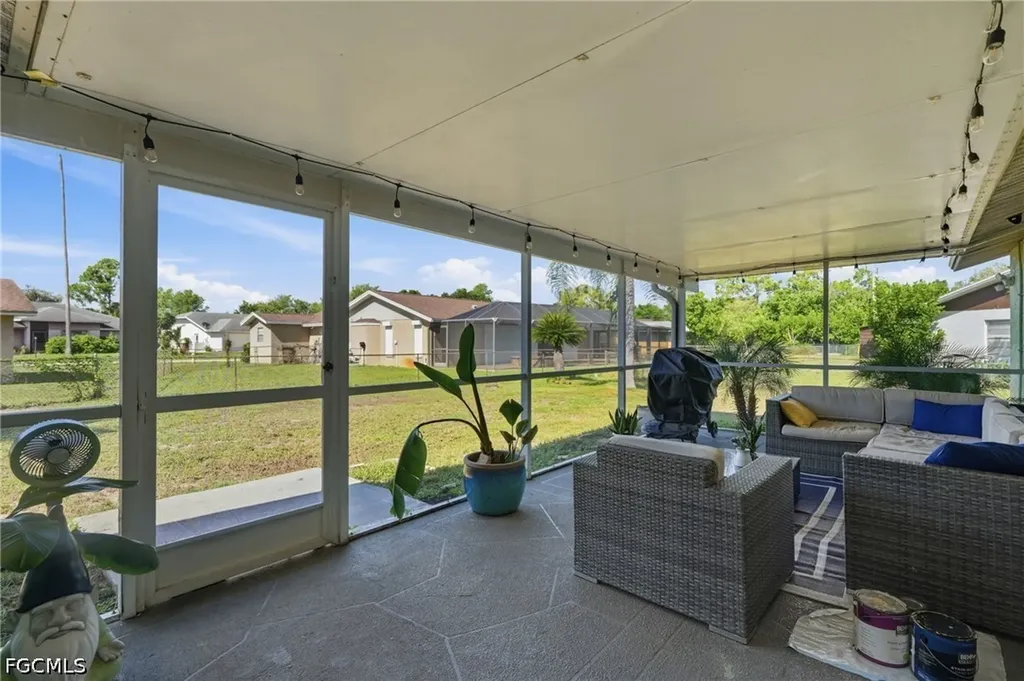 19368 Coraltree Court Lehigh Acres FL 33936