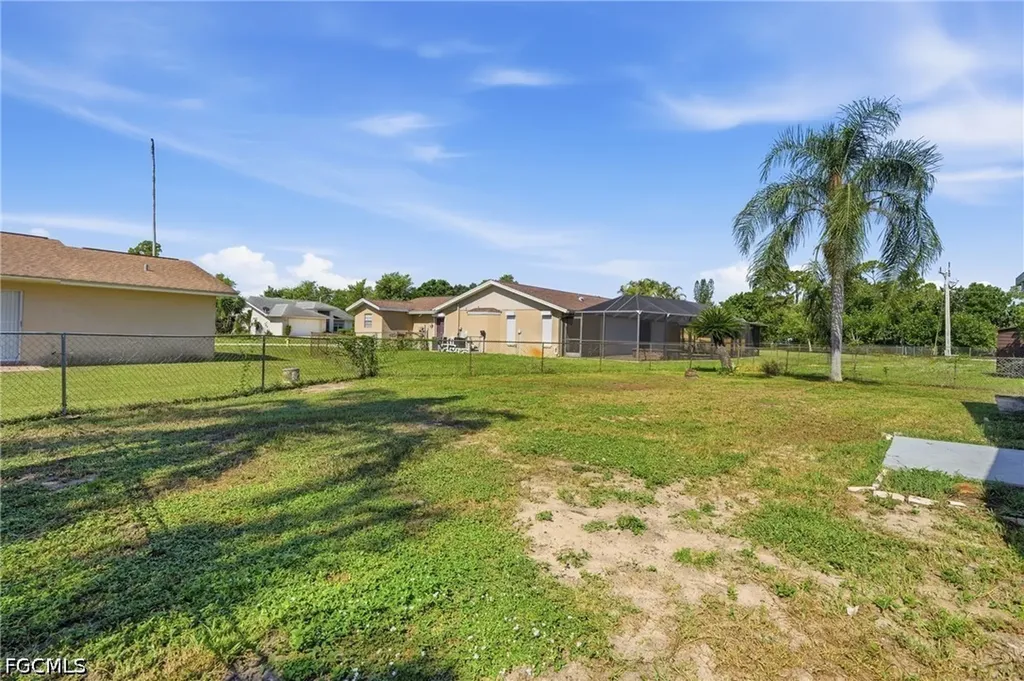 19368 Coraltree Court Lehigh Acres FL 33936