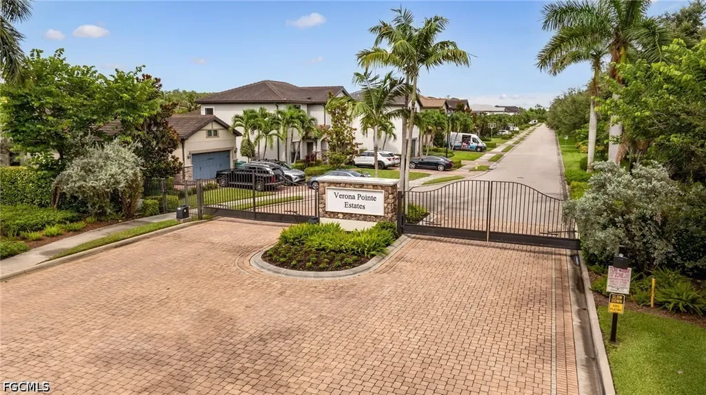 16277 Borelle Circle Naples FL 34110