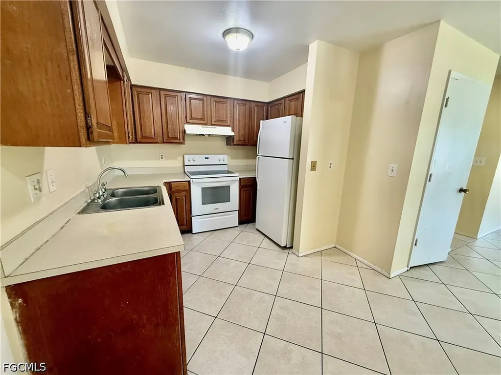 516 Parkside Street Lehigh Acres FL 33936