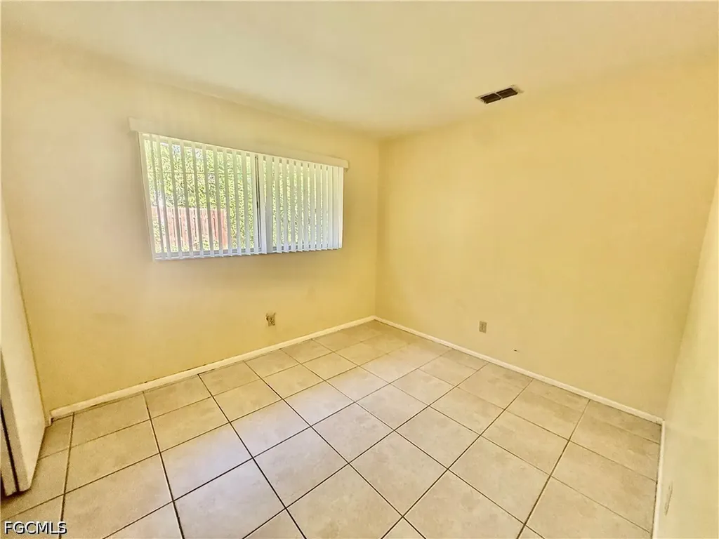 516 Parkside Street Lehigh Acres FL 33936