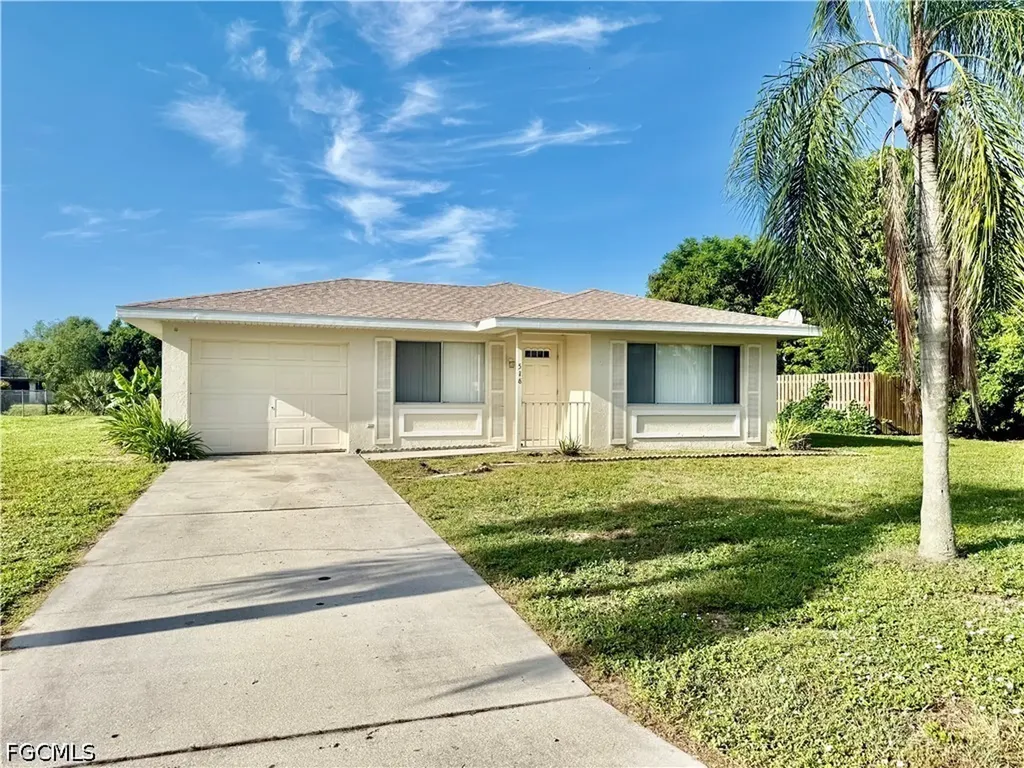 516 Parkside Street Lehigh Acres FL 33936