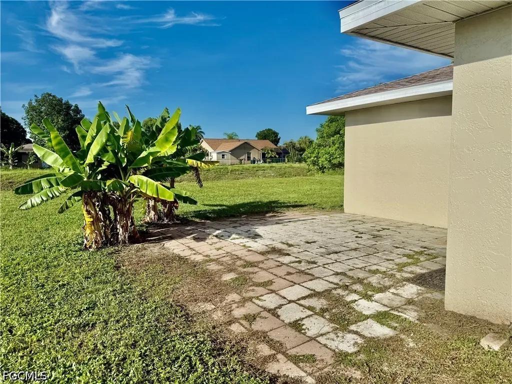 516 Parkside Street Lehigh Acres FL 33936
