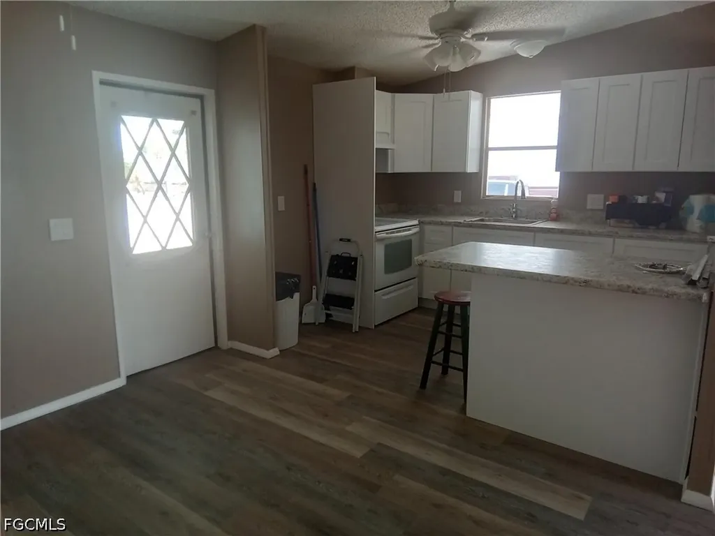 4999 Gulfgate Lane St. James City FL 33956