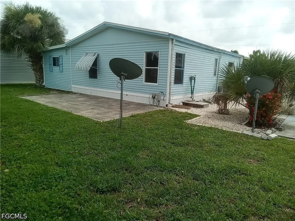 4999 Gulfgate Lane St. James City FL 33956