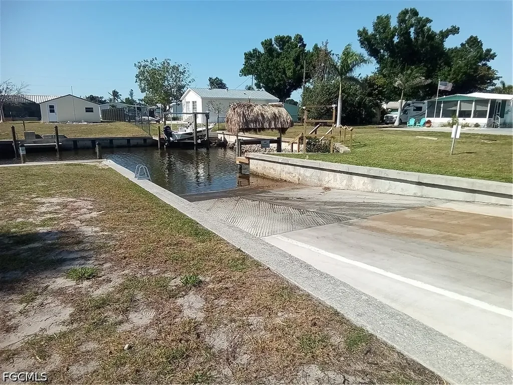 4999 Gulfgate Lane St. James City FL 33956