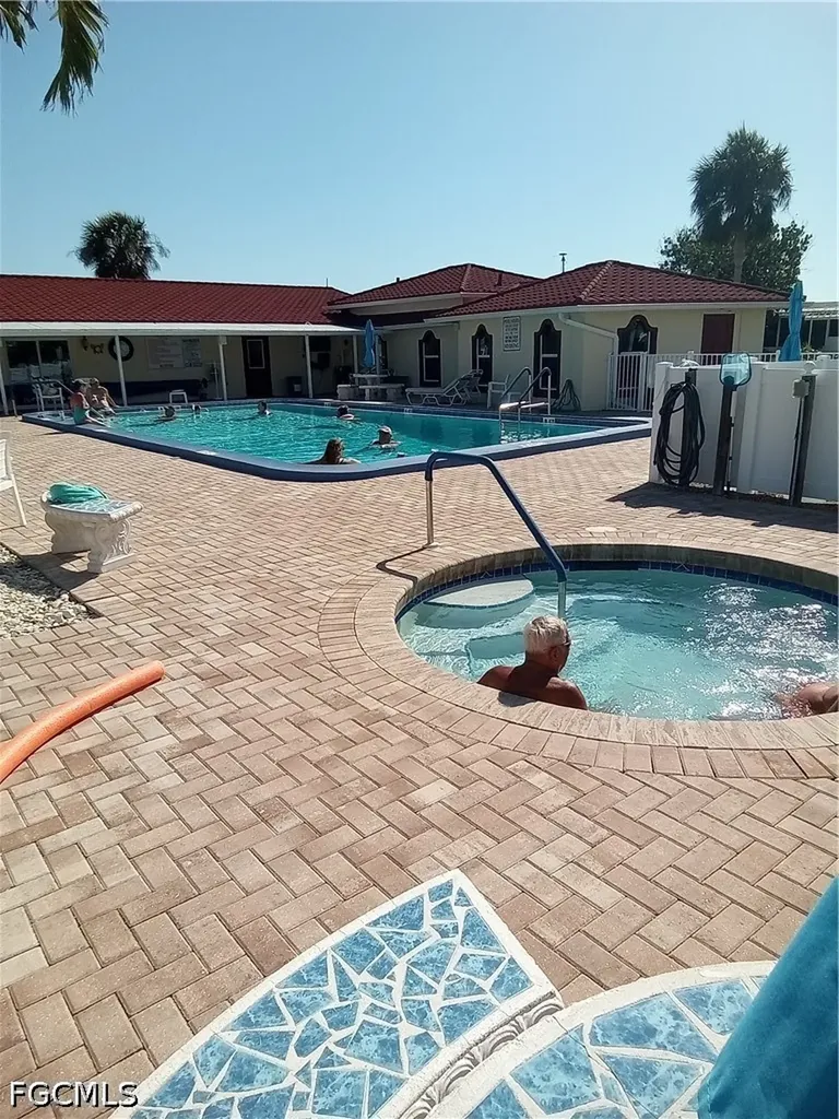 4999 Gulfgate Lane St. James City FL 33956