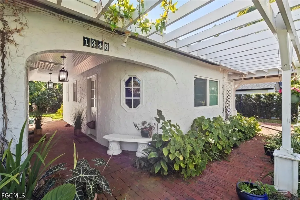 1348 Alcazar Avenue Fort Myers FL 33901