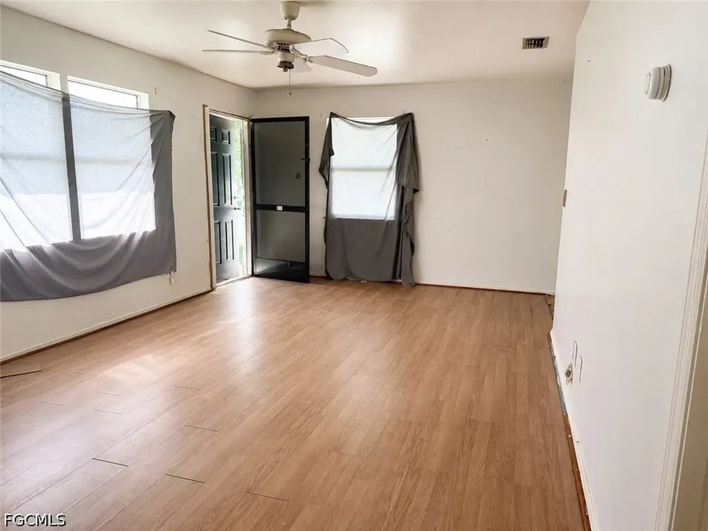 406 San Diego Street North Fort Myers FL 33903